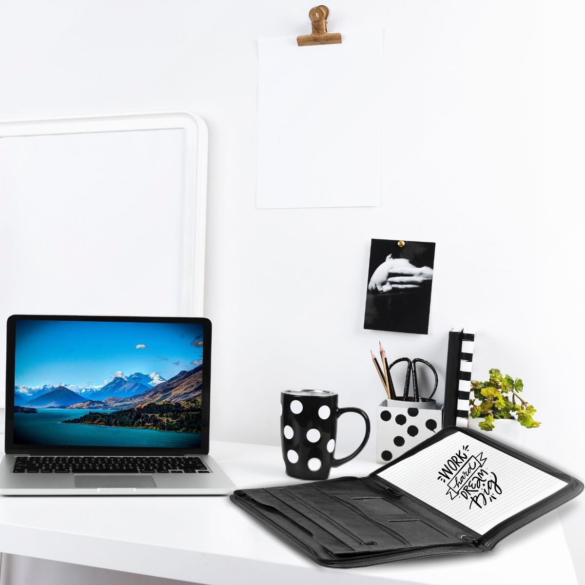 The Player Zip Around Folder+Pad - 3
